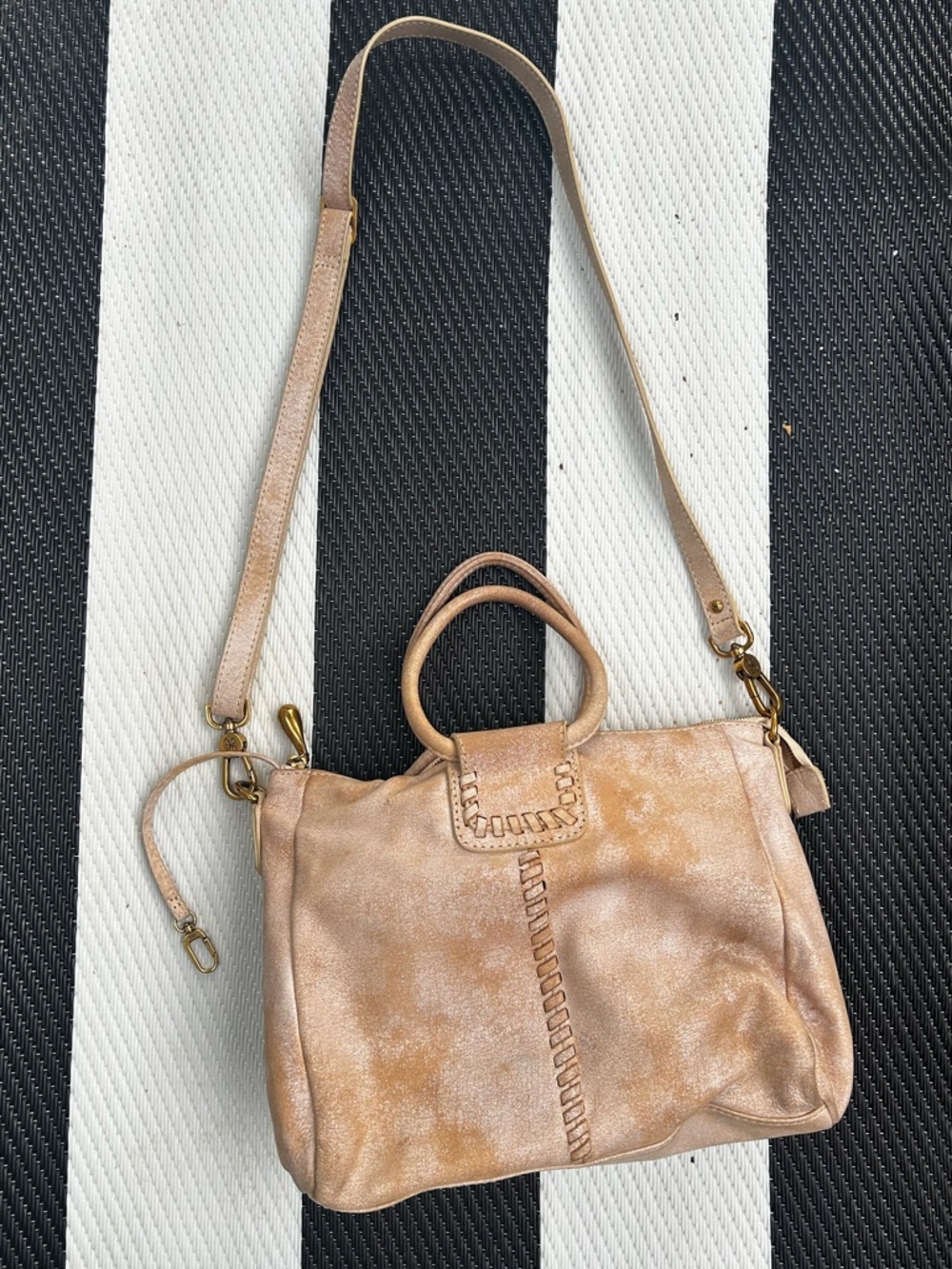 HOBO Metallic Tan Leather Shoulder Bag with Top Handles